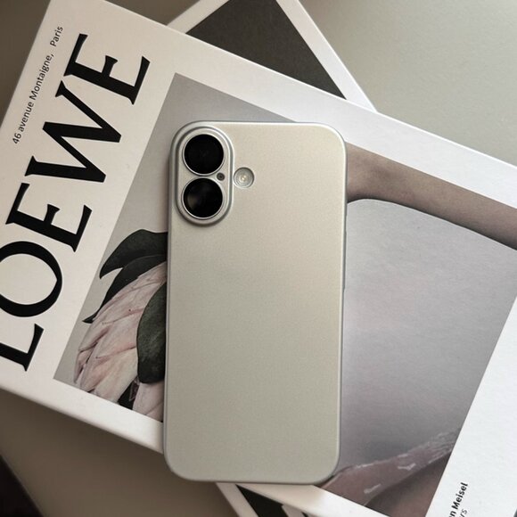 Cream iPhone16 Case - Picture 3 of 3